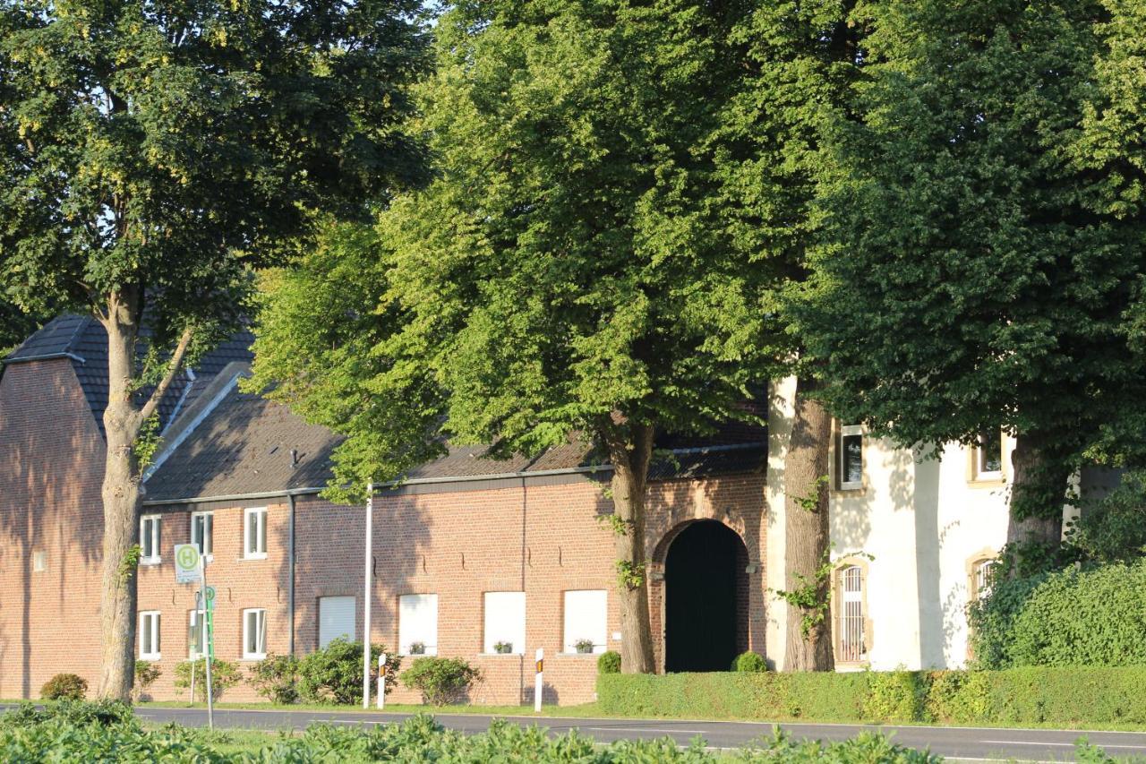 Gästezimmer Bergerhof - Ankommen und Wohlfühlen Neuss Exterior foto