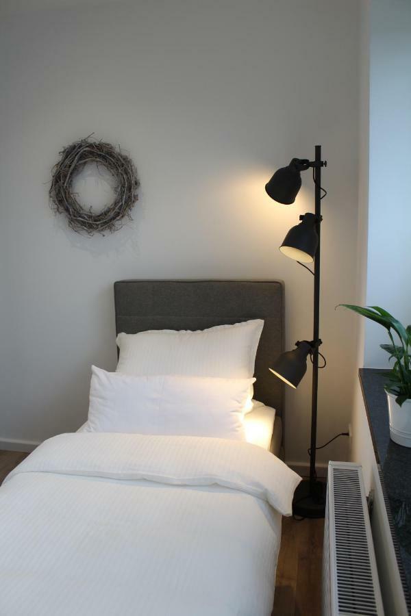 Gästezimmer Bergerhof - Ankommen und Wohlfühlen Neuss Exterior foto